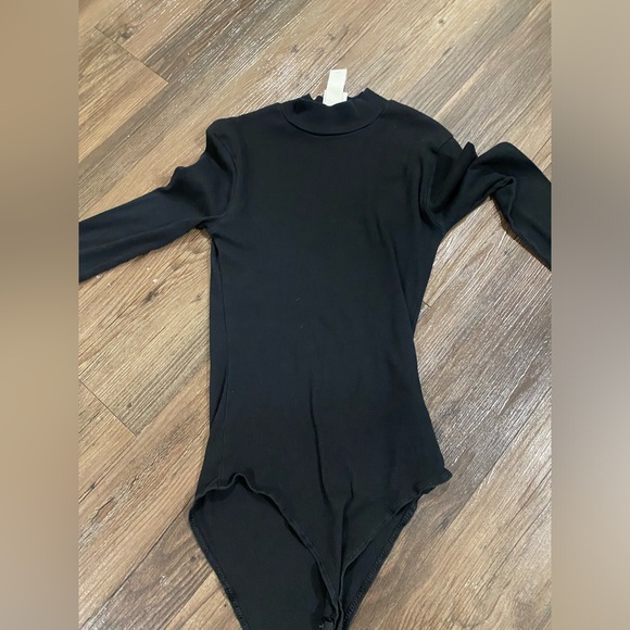 H&M Bodysuit - Picture 4 of 4